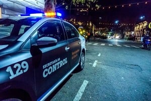 En total fueron cerca de 100 los agentes de control que trabajaron en forma conjunta con el Ministerio de Seguridad de Santa Fe y supervisados por el Intendente Municipal, Pablo Javkin.