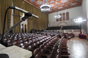 El histórico salón de la UNL será sede del acto protocolar encabezado por el Tribunal Electoral santafesino. Foto: Mauricio Garín