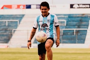 Embajador del Norte. El "Pulga" Luis Miguel Rodríguez, que ya jugó en Atlético Tucumán y Central Córdoba de Santiago del Estero, ahora desembarca en el "Lobo" de Jujuy.