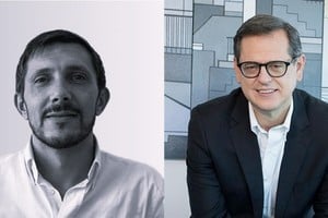 Fernando Dopazo y Carlos Rabascall, hablaron sobre la difícil realidad ecuatoriana desde sus experiencias en asesoramiento en comunicación, el ejercicio del periodismo y la participación política.  Crédito: Gentileza Nexo Rosario