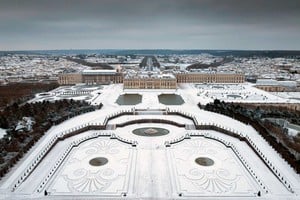 Impactante vista desde el cielo francés sobre uno de los lugares más visitados en el mundo.