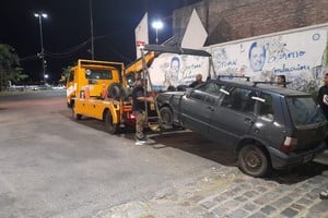 Uno de los autos que fue retenido en los controles.