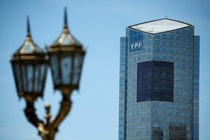 El estudio de abogados que representa al país pidió a los tribunales norteamericanos que no se reconociera la fecha del 10 de enero como tope para que el gobierno argentino presente garantías en la causa por la expropiación de YPF. Crédito: REUTERS. 