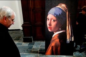 La obra más conocida de Johannes Vermeer (1632-1675), es la que descansa en el Museo Mauritshuis de La Haya. Foto: Archivo / EFE / Robin Utrecht