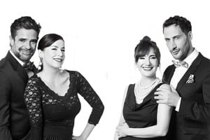 Luciano Castro, Mercedes Funes, Jorgelina Aruzzi y Luciano Cáceres, protagonistas de la obra teatral "El beso".