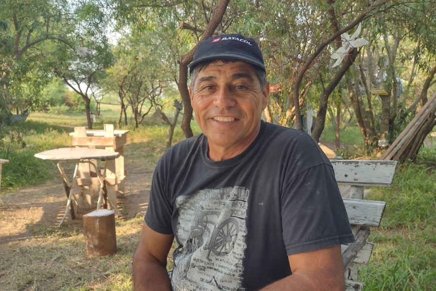 Roberto es pescador de Alto Verde. El Litoral