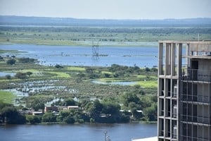 Según la última medición de Prefectura Naval, el Paraná en el Puerto de Santa Fe está a sólo 34 centímetros del nivel de evacuación,