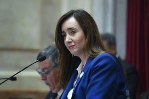 Victoria Villarruel designó a los 8 senadores. Martín Menen designará a los diputados.