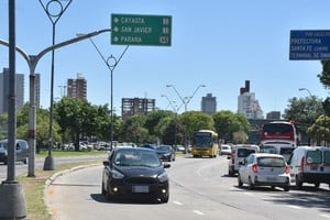 2024 arranca con una suba de precio en las naftas. Foto: Flavio Raina.